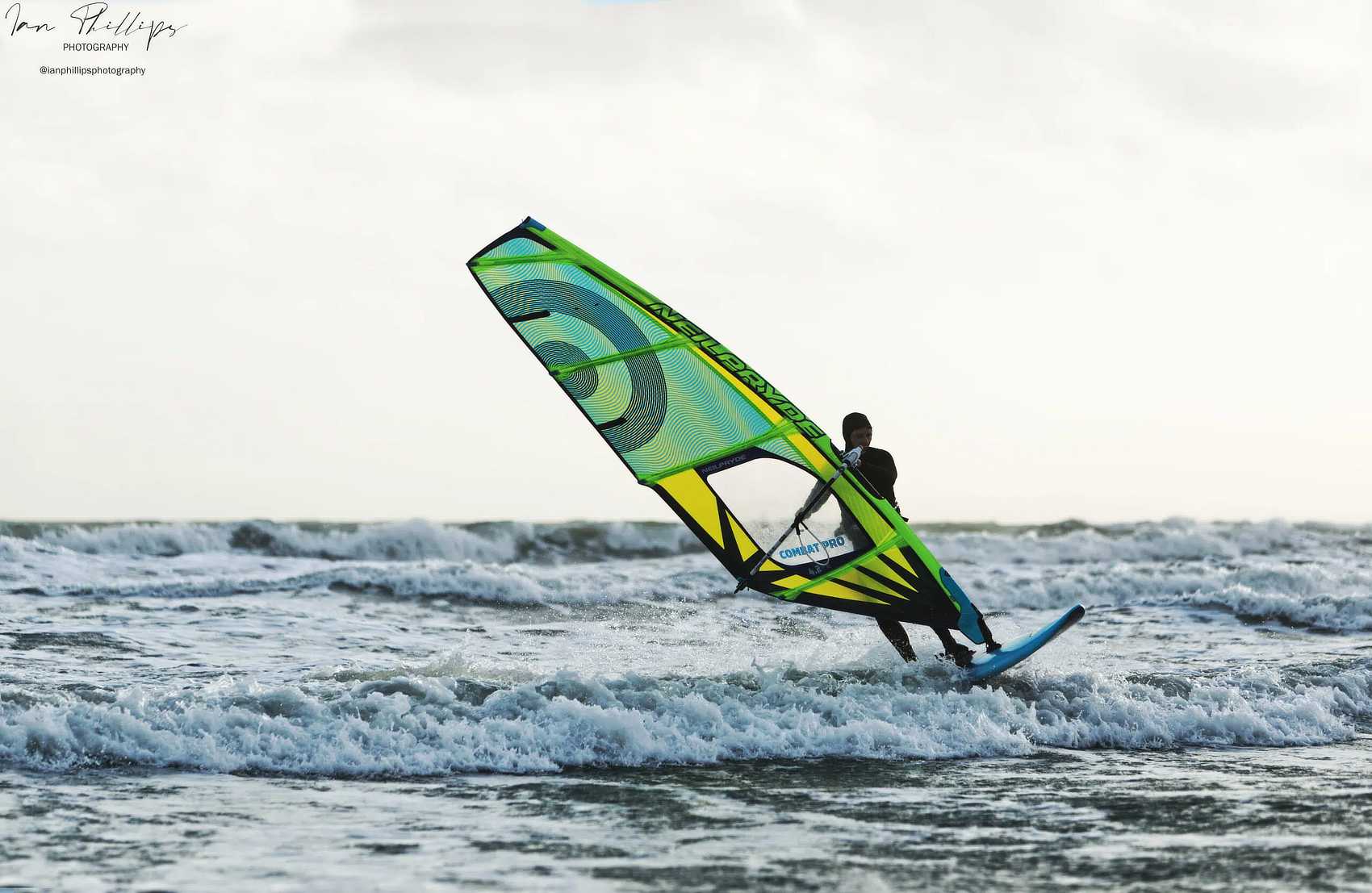 intermediate windsurfing lessons in bracklesham west sussex with Surfs SUP Watersports