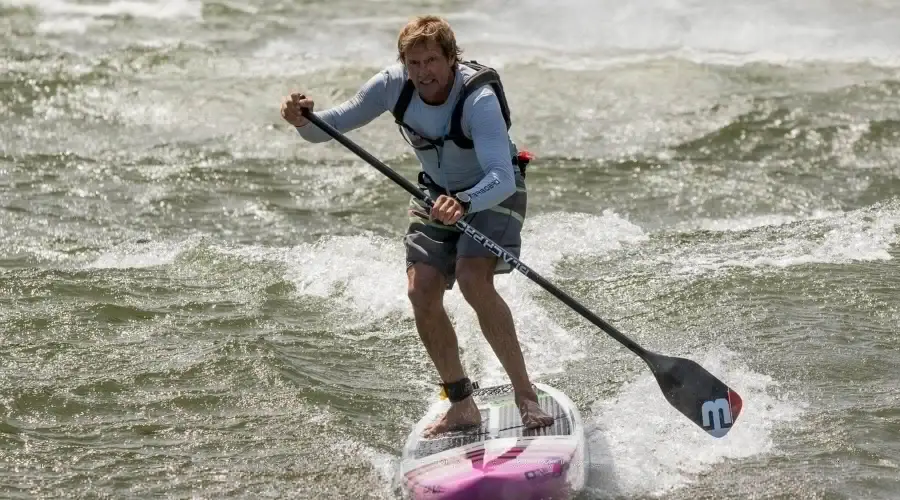 downwind paddle board lessons and downwind foil lesson in bracklesham and hayling island