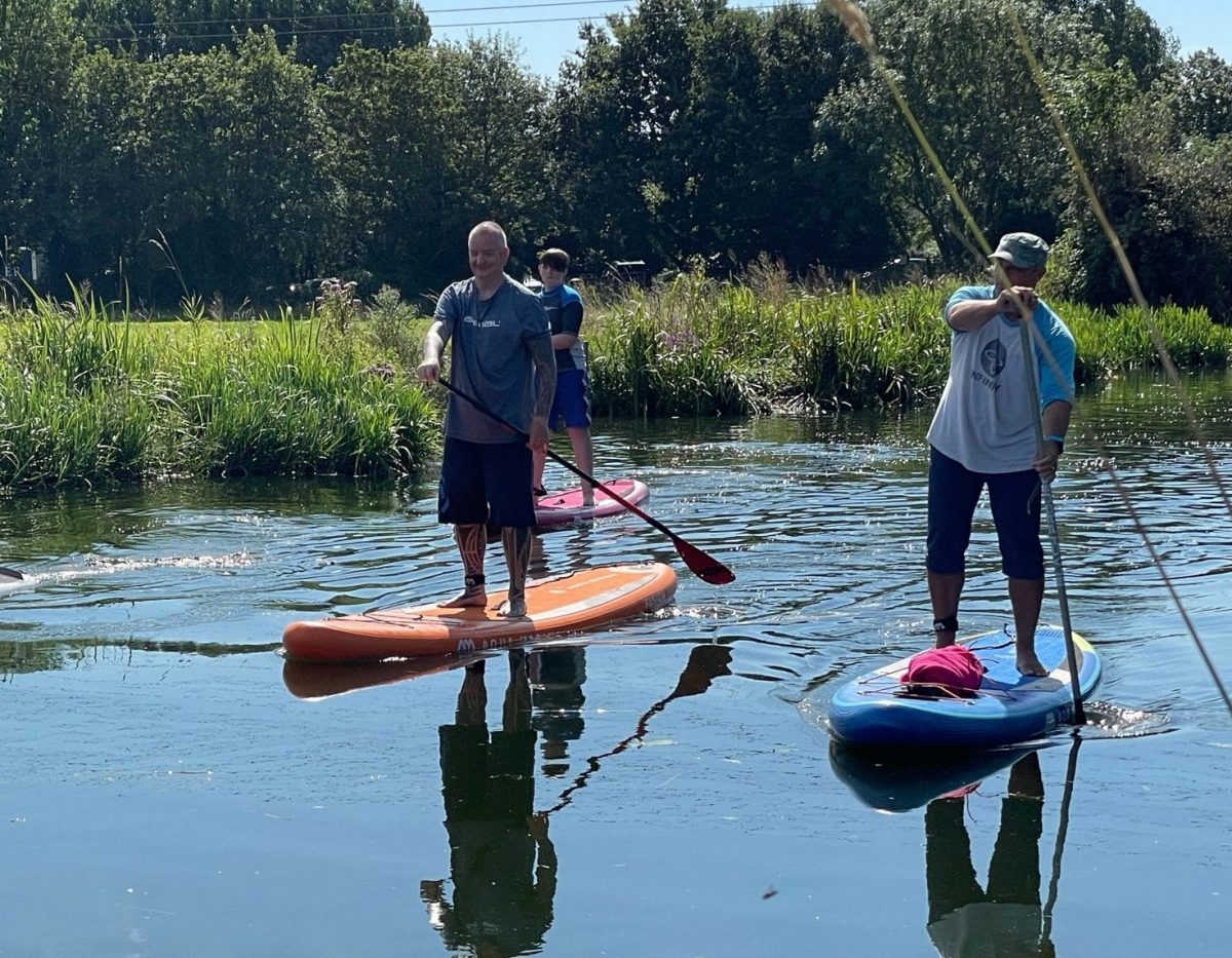 stand up paddleboard lesson on chichester canal